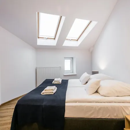 Bosacka Wawelofts Lägenhet *